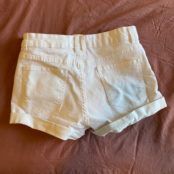 White denim shorts - Picture 2 of 3